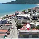 Vista Mar Duplex Com Tres Dormitorios Sendo 2 Suites ,1 Banheiro Social A 40M Da Praia Dos Ingleses E Localizacao Excelente, Perto De Tudo!