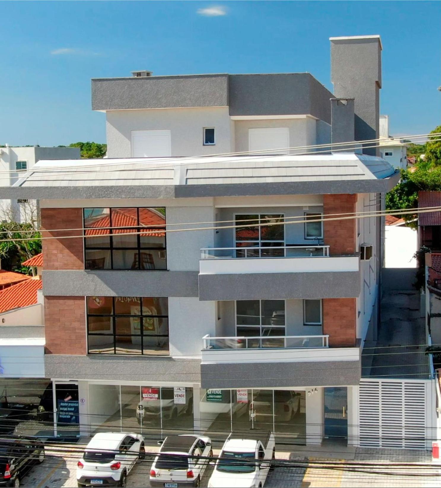 Vista Mar Duplex Com Tres Sendo 2 ,1 Banheiro Social A 40m Da Dos Ingleses E Localizacao Excelente, Perto De Tudo!