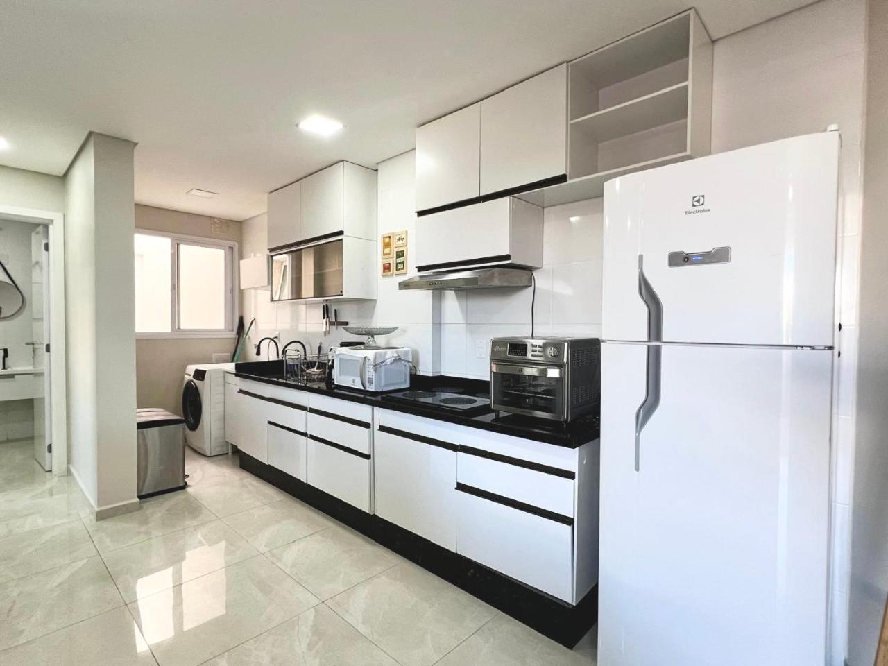 Apartamento Vista Mar Duplex Com Tres Sendo 2 ,1 Banheiro Social A 40m Da Dos Ingleses E Localizacao Excelente, Perto De Tudo! *
