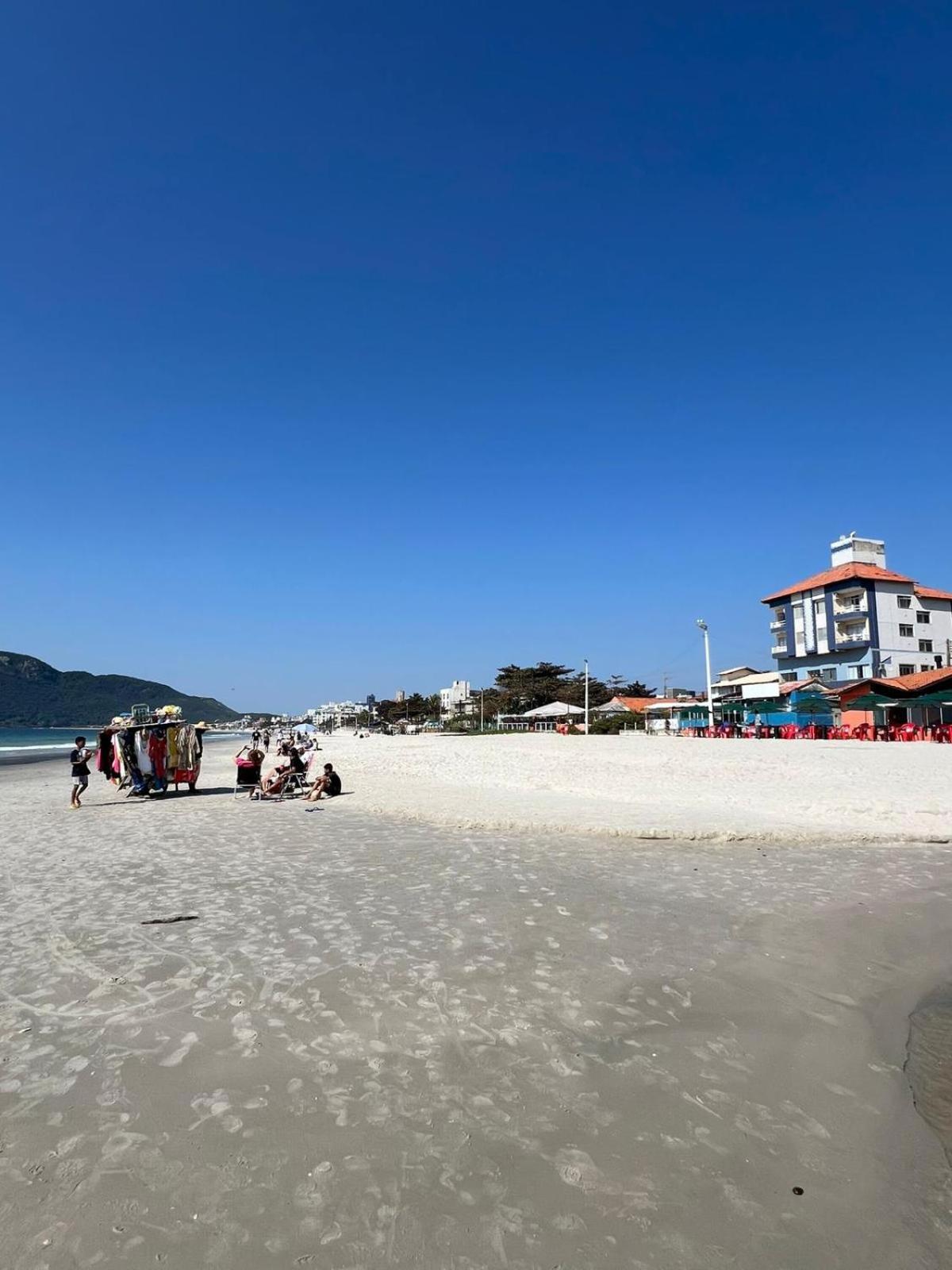 Apartamento Vista Mar Duplex Com Tres Sendo 2 ,1 Banheiro Social A 40m Da Dos Ingleses E Localizacao Excelente, Perto De Tudo! Florianopolis